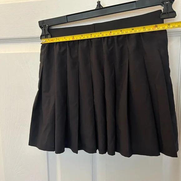 ALO Yoga Black Mini Skirt - Picture 6 of 6